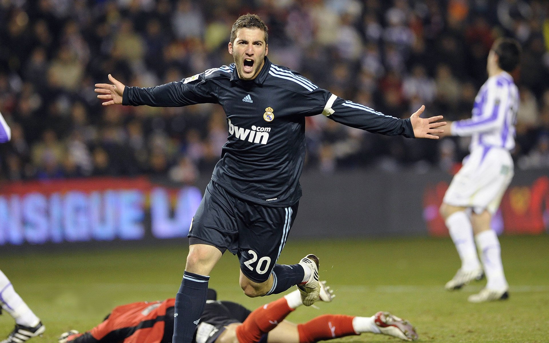 兰斯主场战平马赛，双方握手言和，兰斯对马赛预测